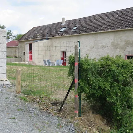 Lalot Gite Oulches Exterior photo